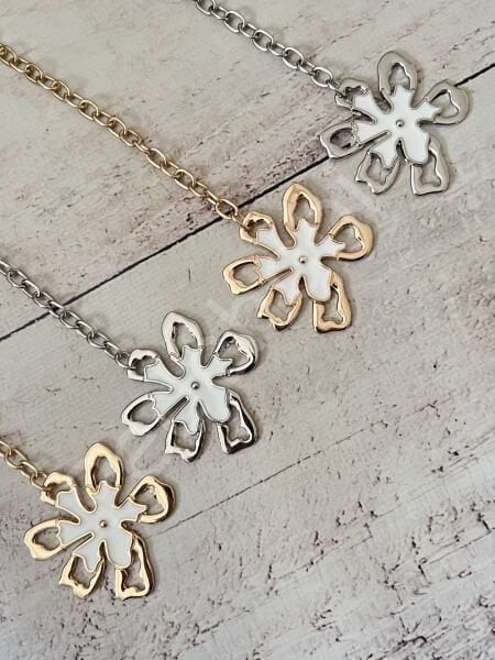 ÇİÇEK MODEL ÇANTA SÜSÜ