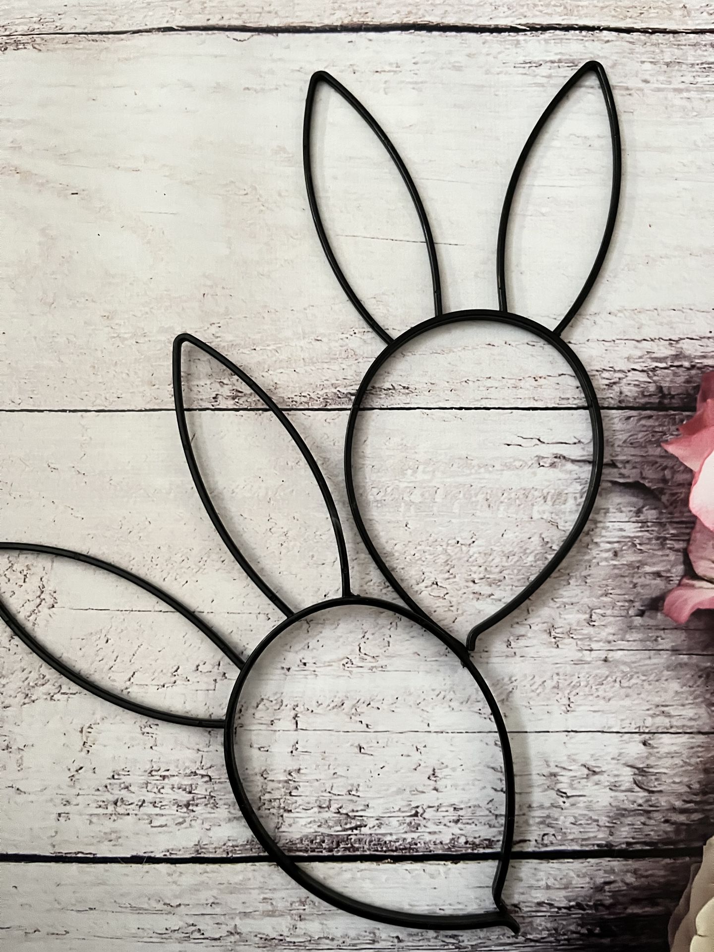 PLASTİK TAVŞAN ŞEKİLLİ TAÇ