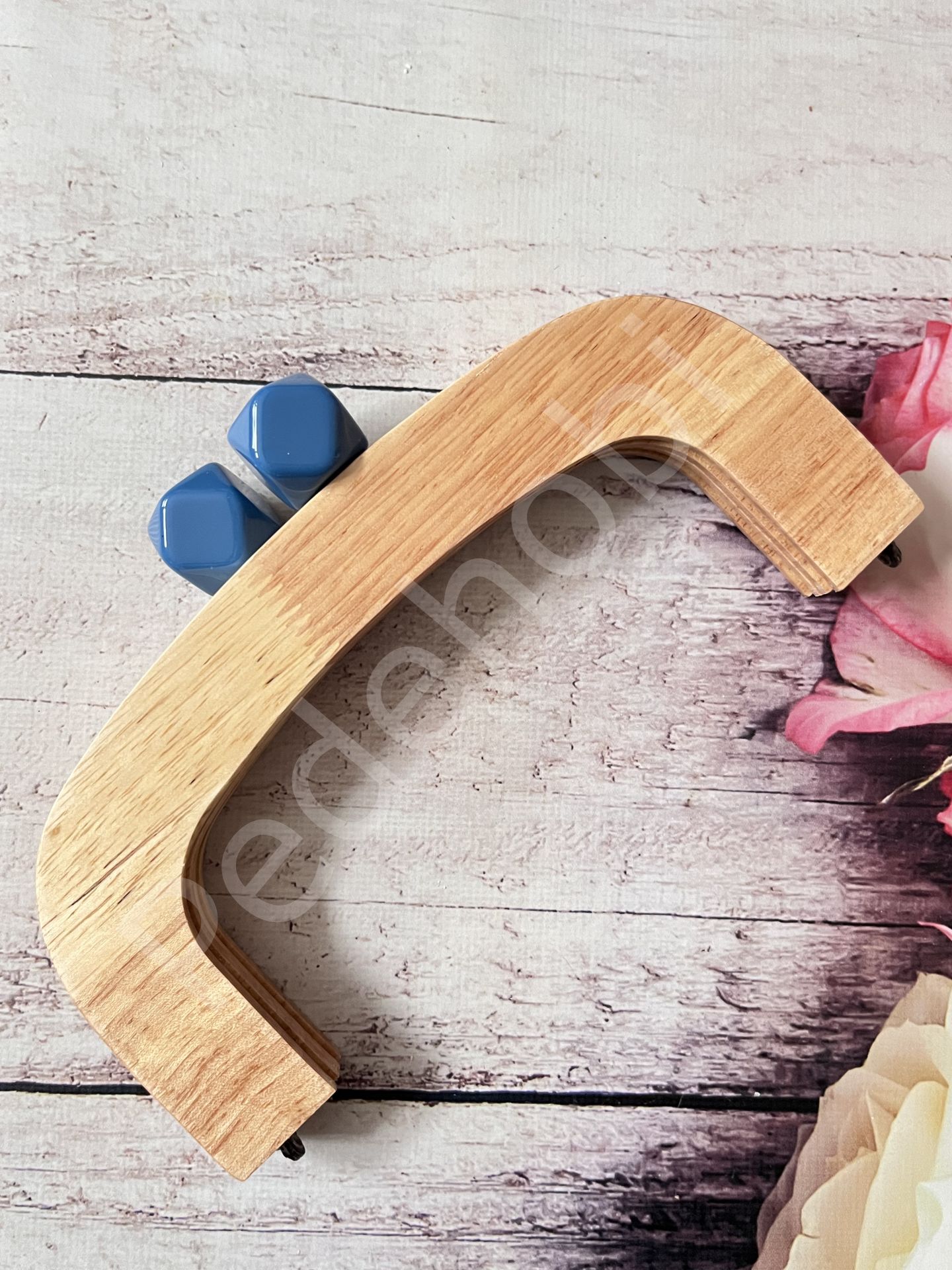 OVAL SİLİKON BONCUKLU MIKNATISLI AHŞAP BURS 22 CM mavi