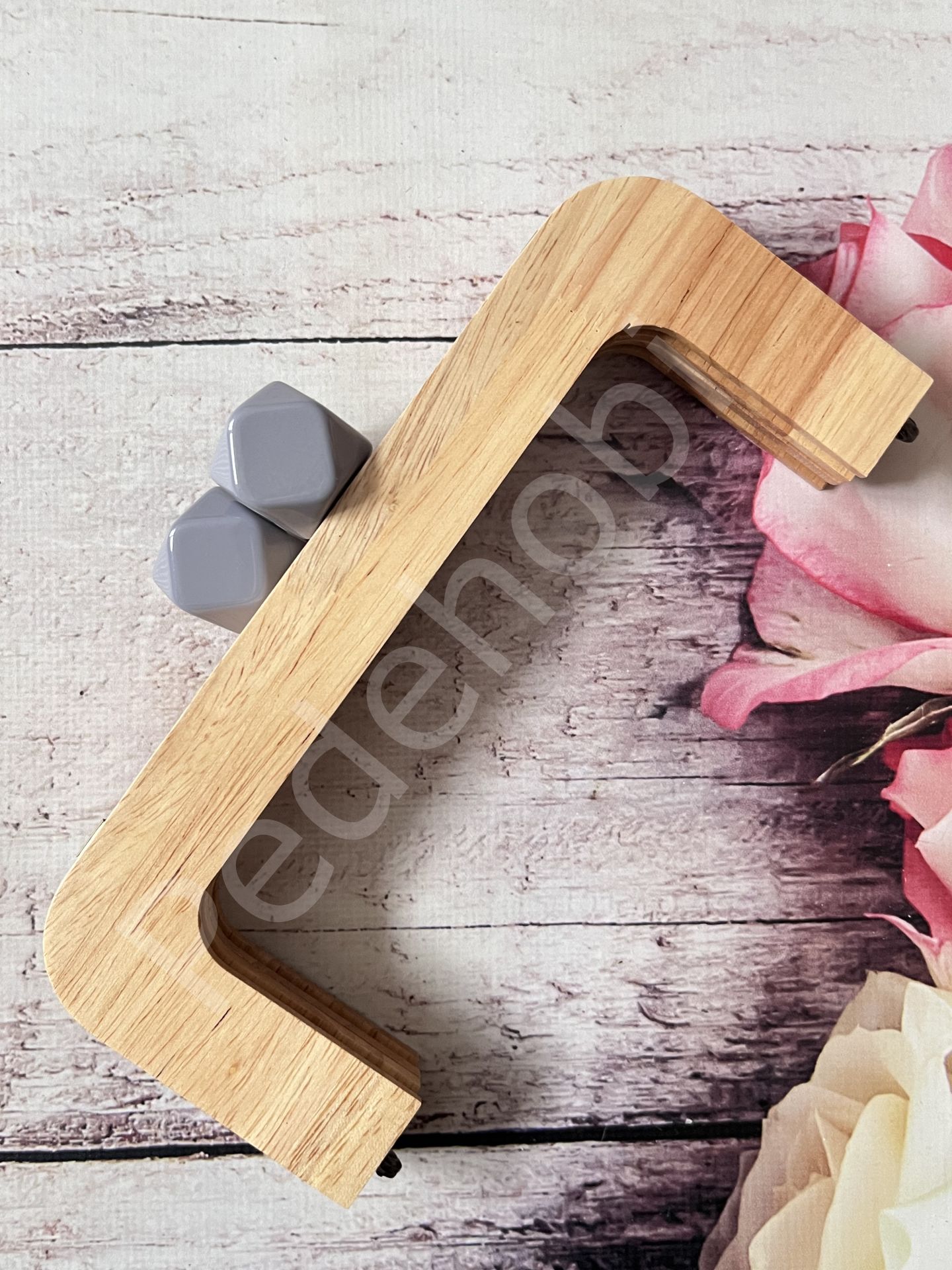 SİLİKON BONCUKLU MIKNATISLI AHŞAP BURS 20 CM M-20 gri