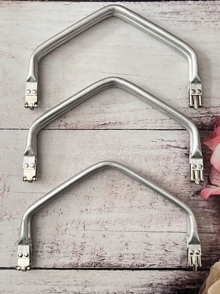 GİZLİ ÇANTA BURSU VİDALI ÜÇGEN 22.5 CM 1 ADET