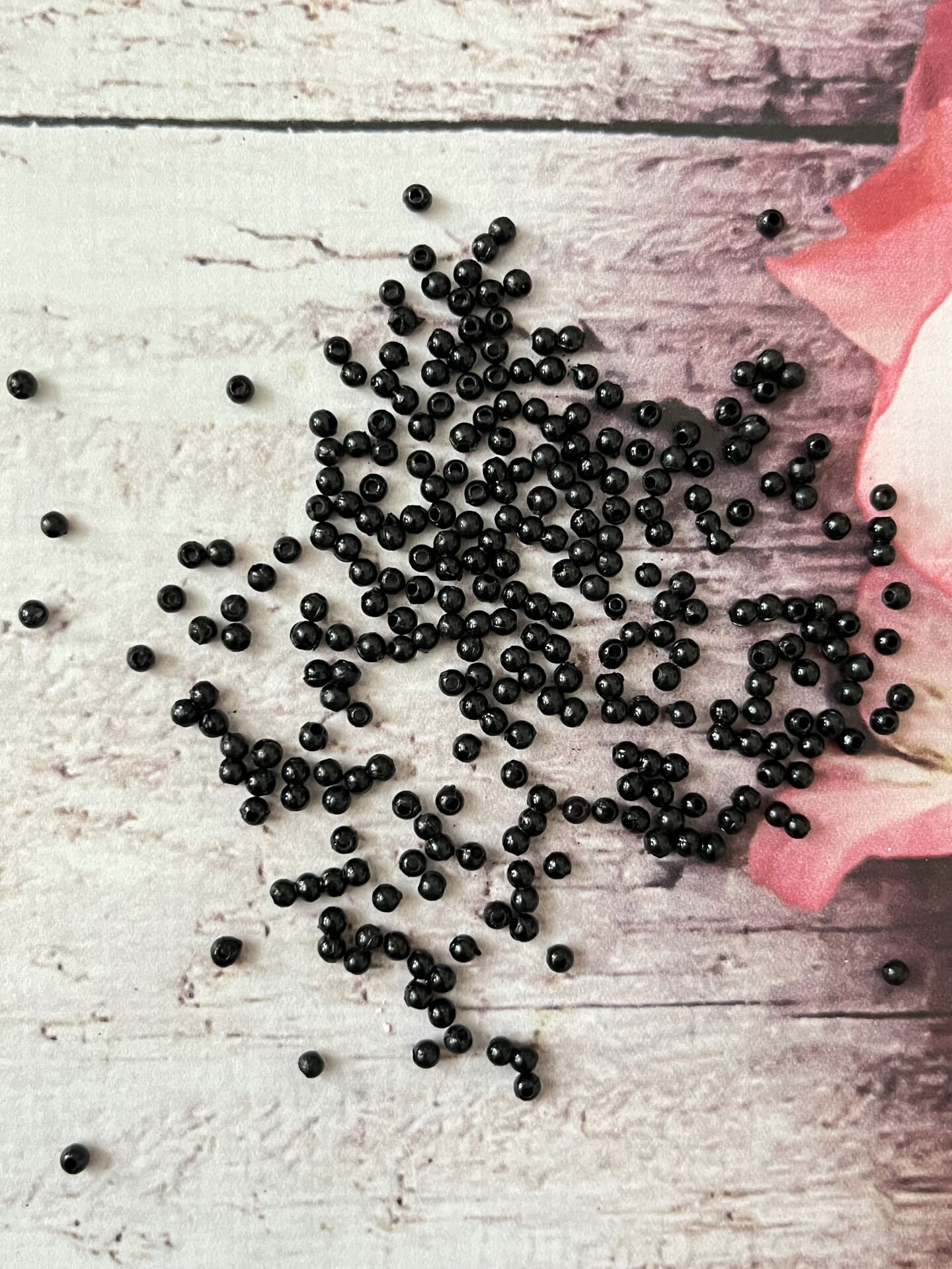 4 MM PLASTİK SİYAH DİKME BONCUK GÖZ