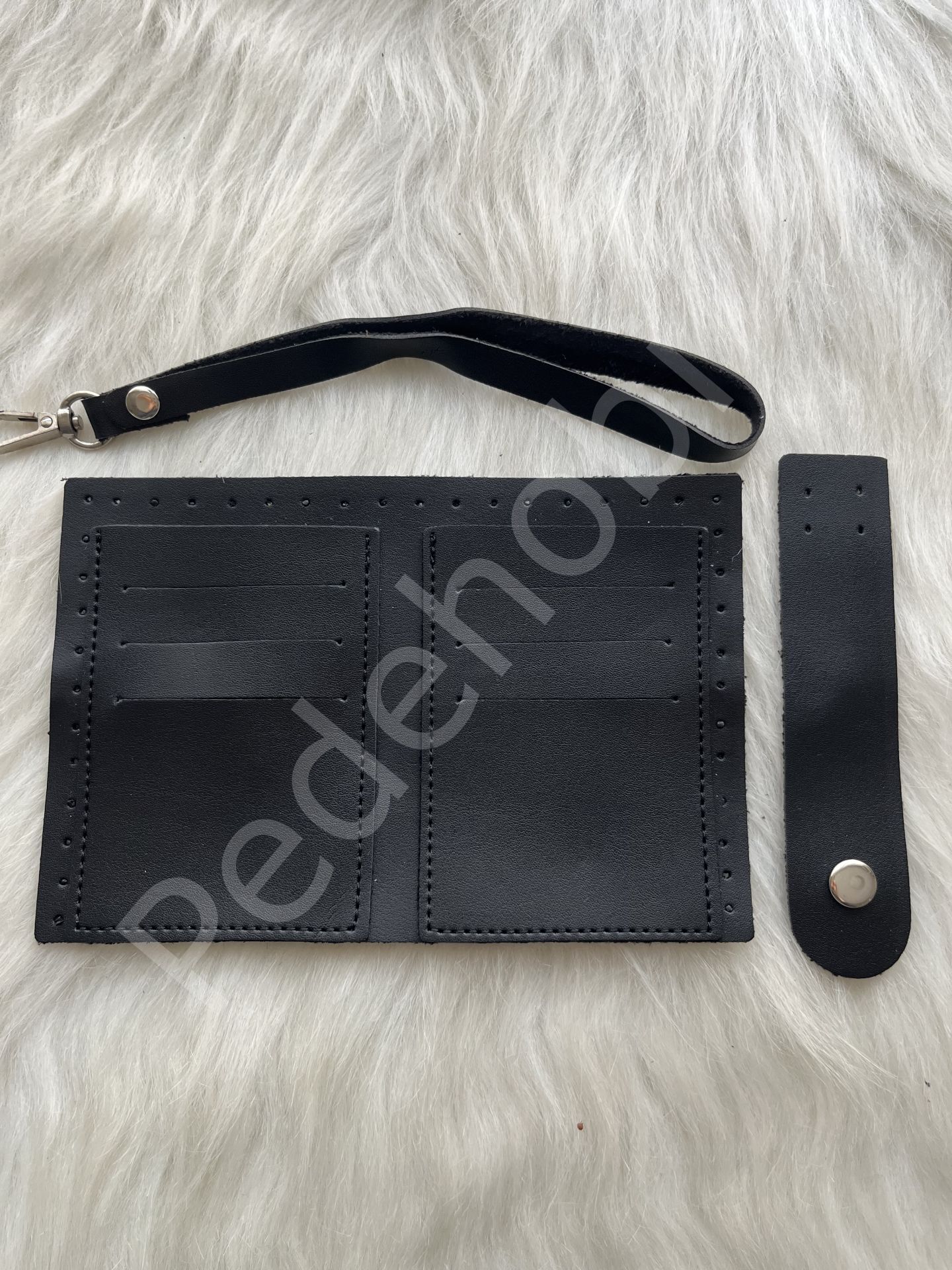 DERİ CÜZDAN  KİTİ LACİVERT