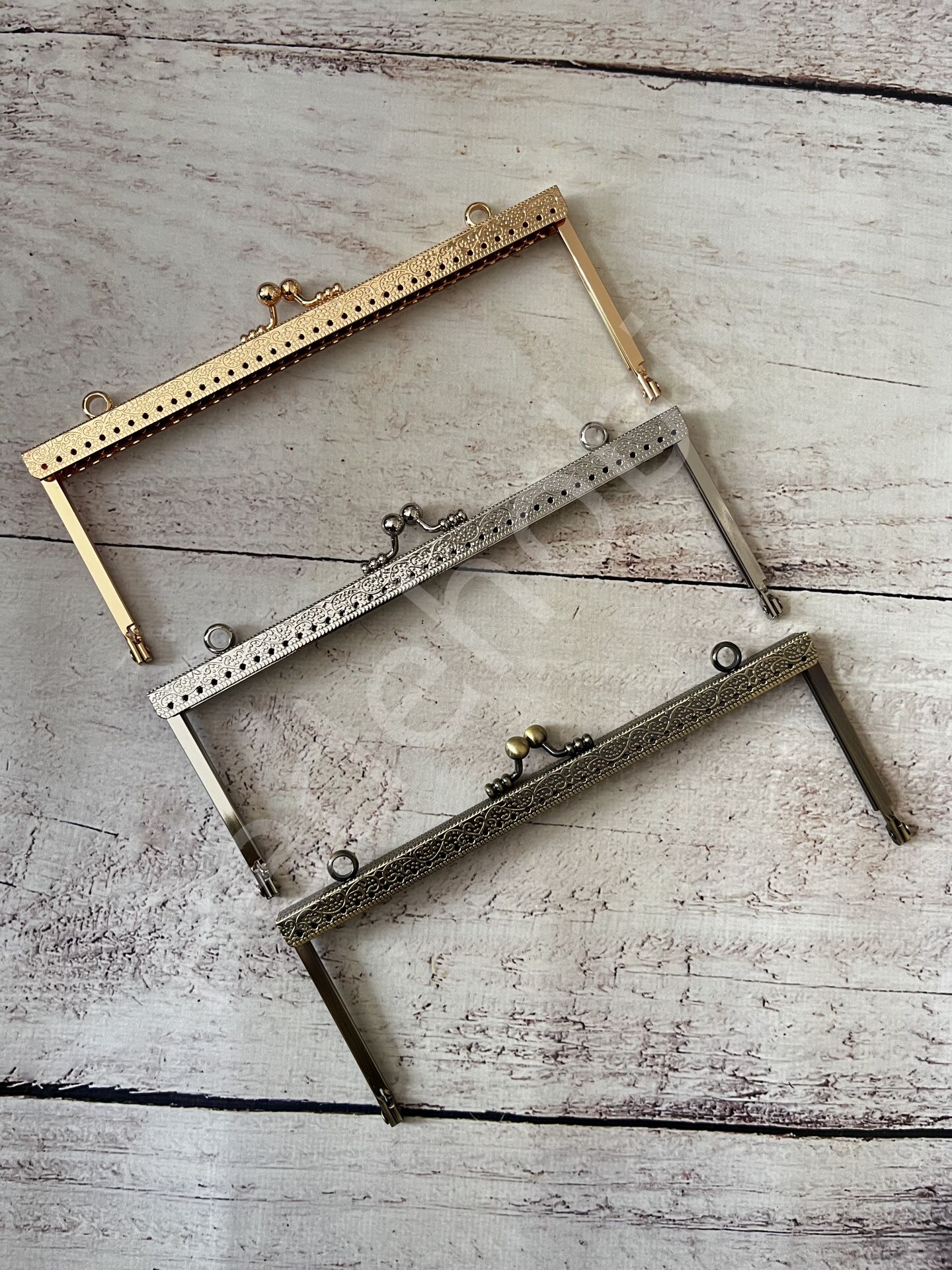 METAL ÇANTA KULPU M-40