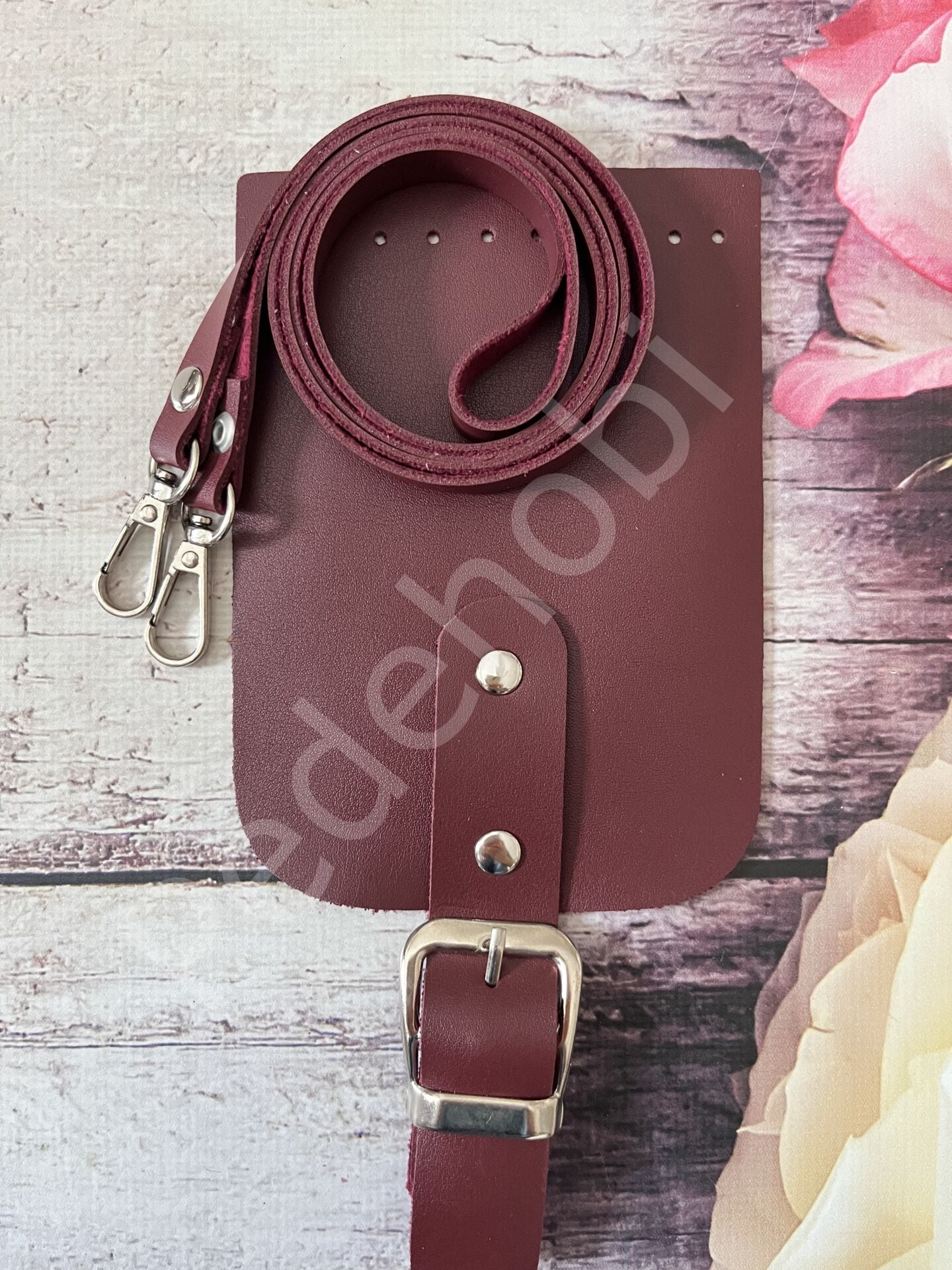 ÇANTA KAPAĞI ( BOYUN ASKILI ) BORDO