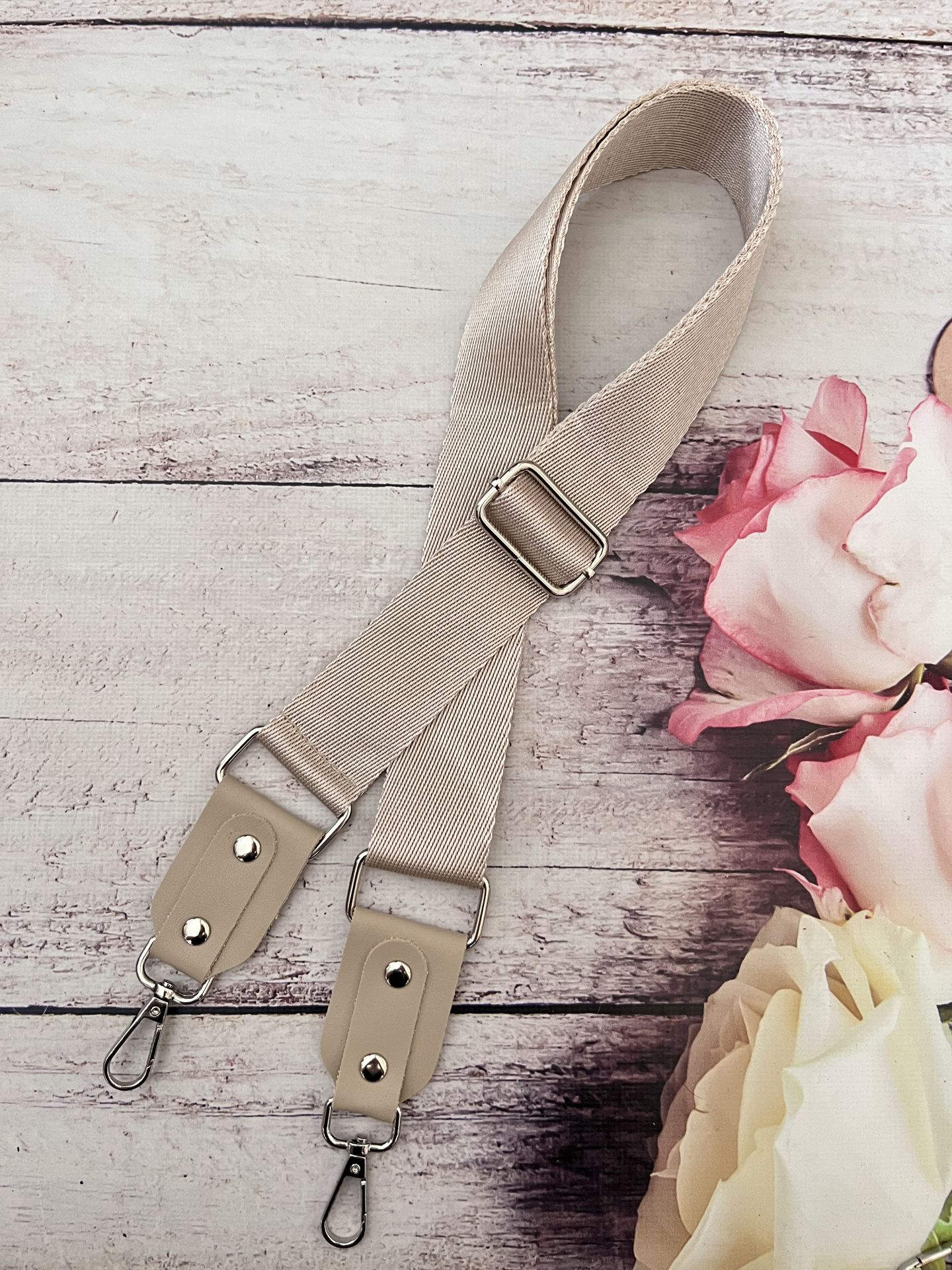 DERİ AKSESUARLI POLYESTER ASKI BEJ