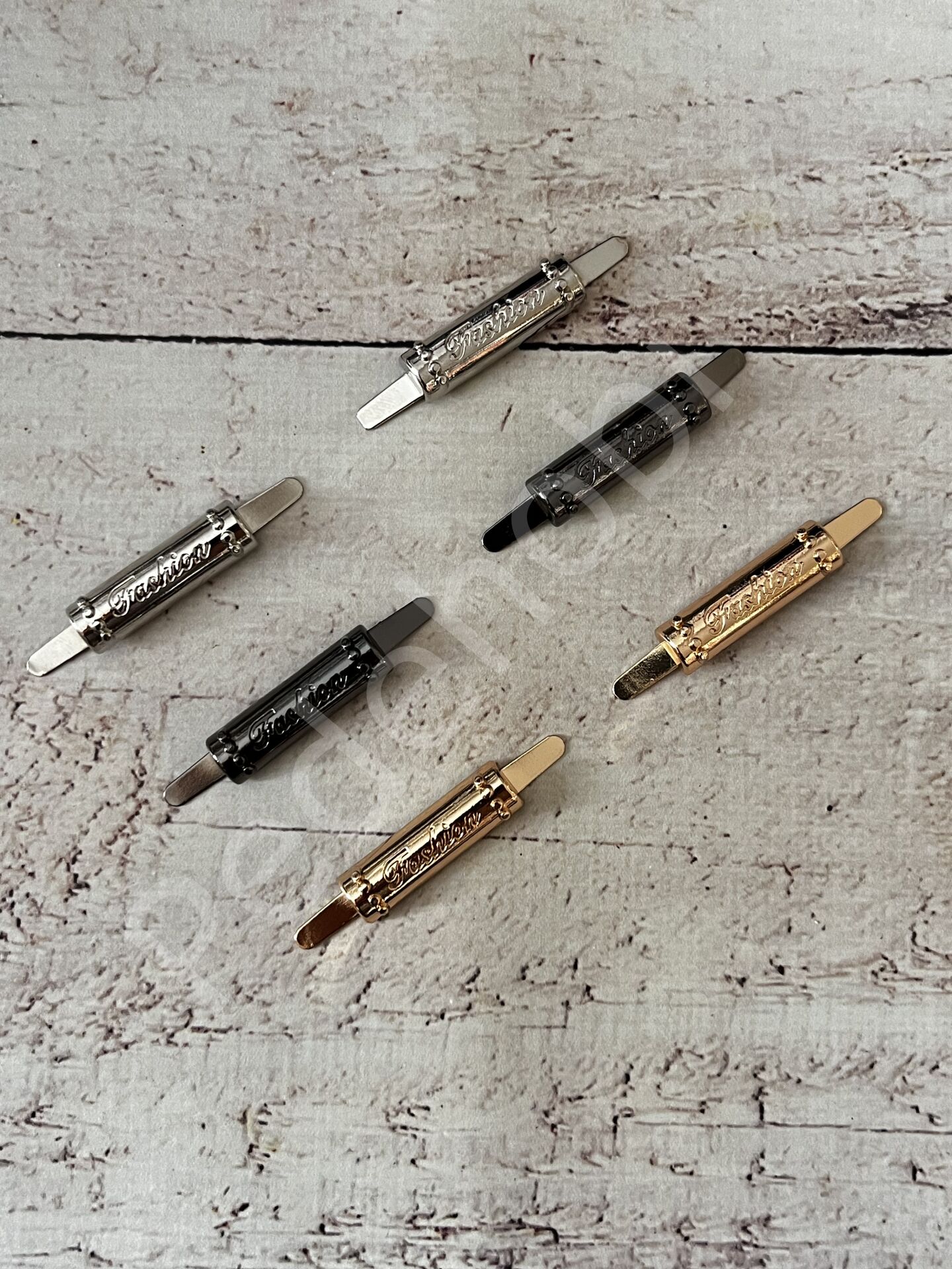 METAL ETİKET FASHION BOMBELİ