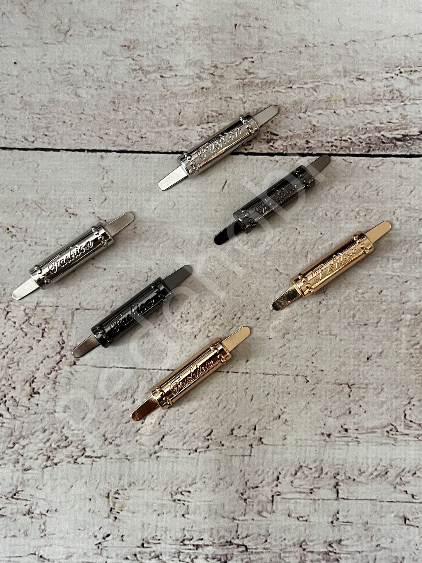 METAL ETİKET FASHION BOMBELİ