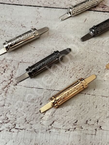 METAL ETİKET FASHION BOMBELİ