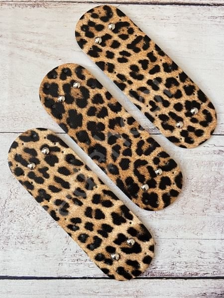 LEOPAR DESEN RİVETLİ DERİ TABAN 22x7 cm