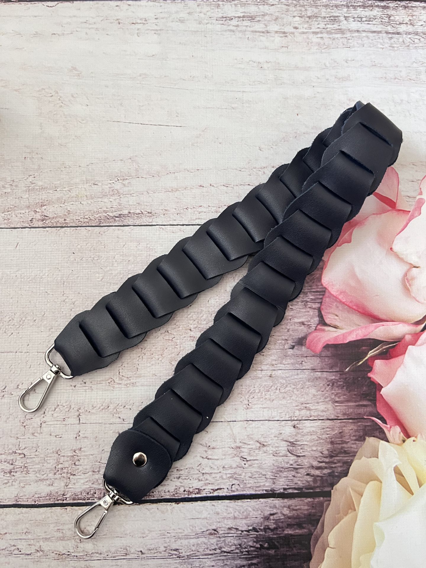 60 CM ÖRGÜLÜ MODEL DERİ ASKI siyah