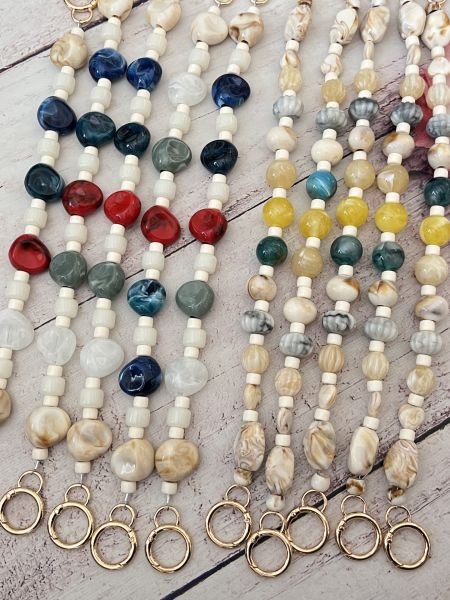 KANCALI AKRİLİK TAŞ BONCUKLU ÇANTA KULBU
