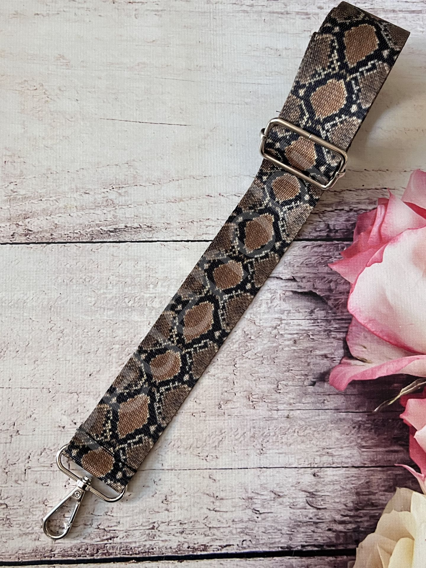 POLYESTER  AYARLANABİLİR ASKI YILAN DESEN