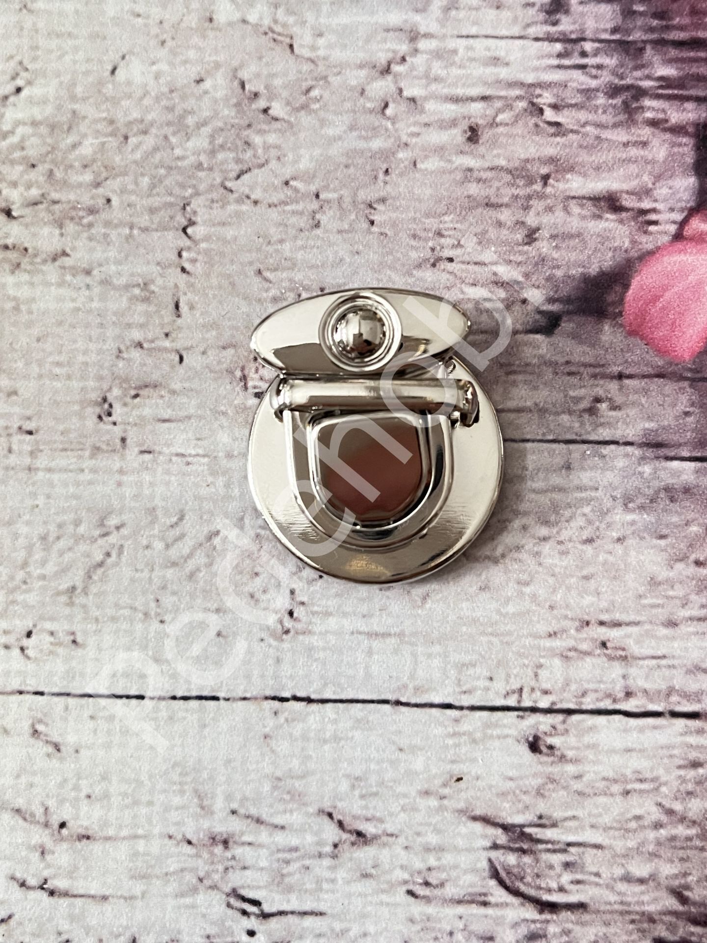 METAL ÇANTA KİLİT 4*4 CM OVAL BÜYÜK GÜMÜŞ