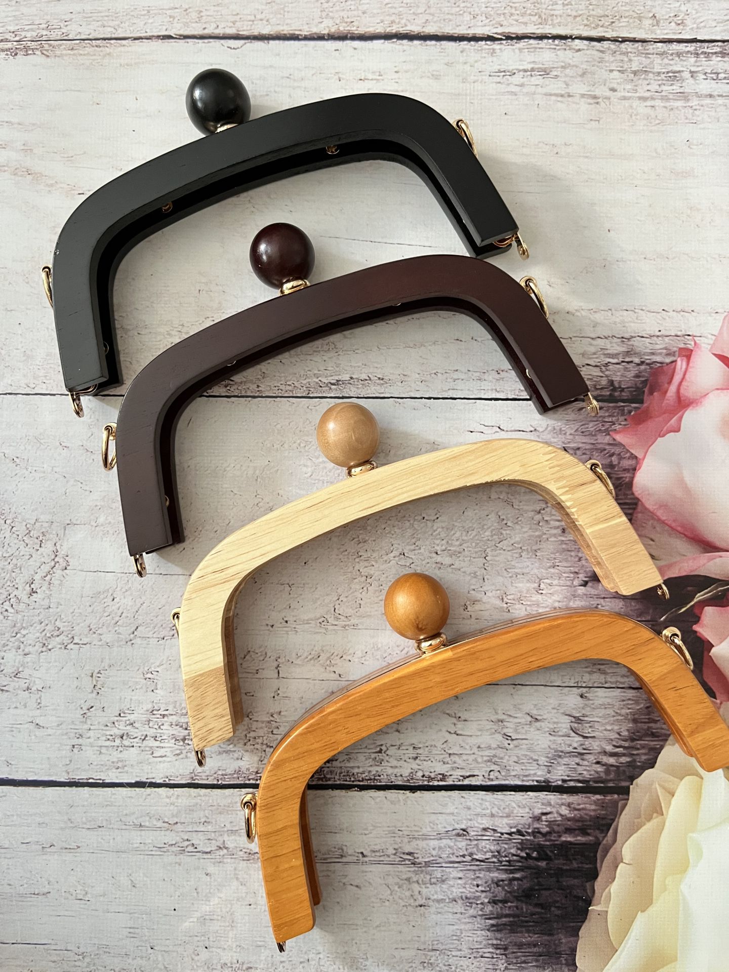 MIKNATISLI AHŞAP BURS METAL İÇLİ 18 CM