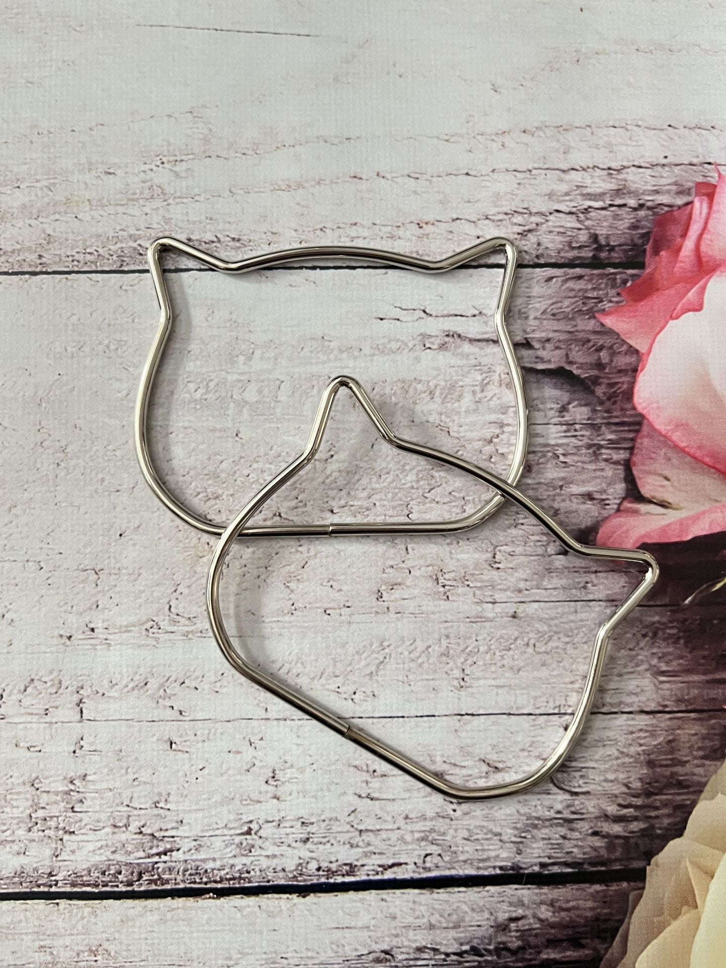 METAL KEDİ ÇANTA SAPI 11 CM 1 ÇİFT Gümüş