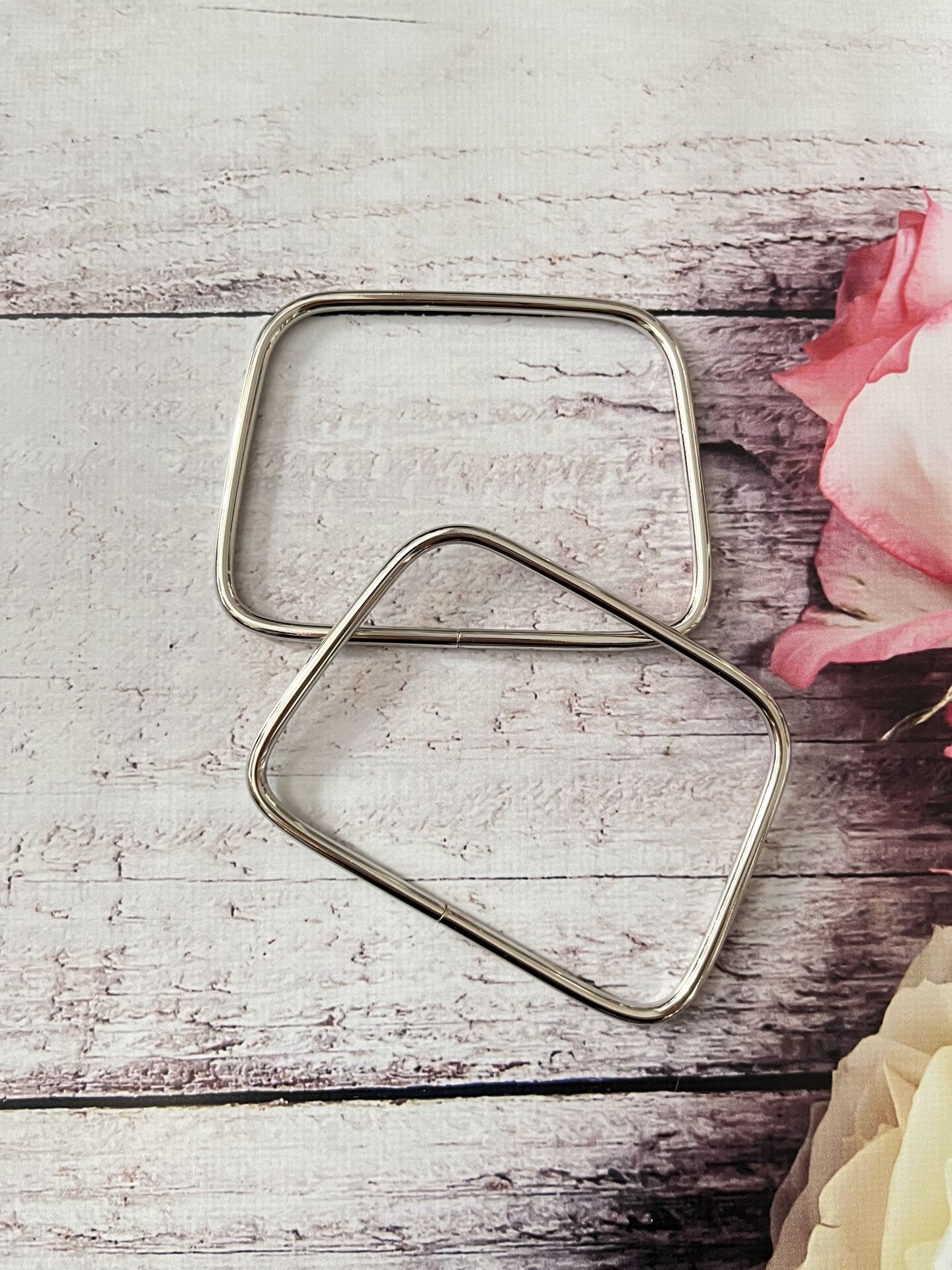 METAL ÇANTA SAPI DÖRTGEN 11 CM 1 ÇİFT Gümüş