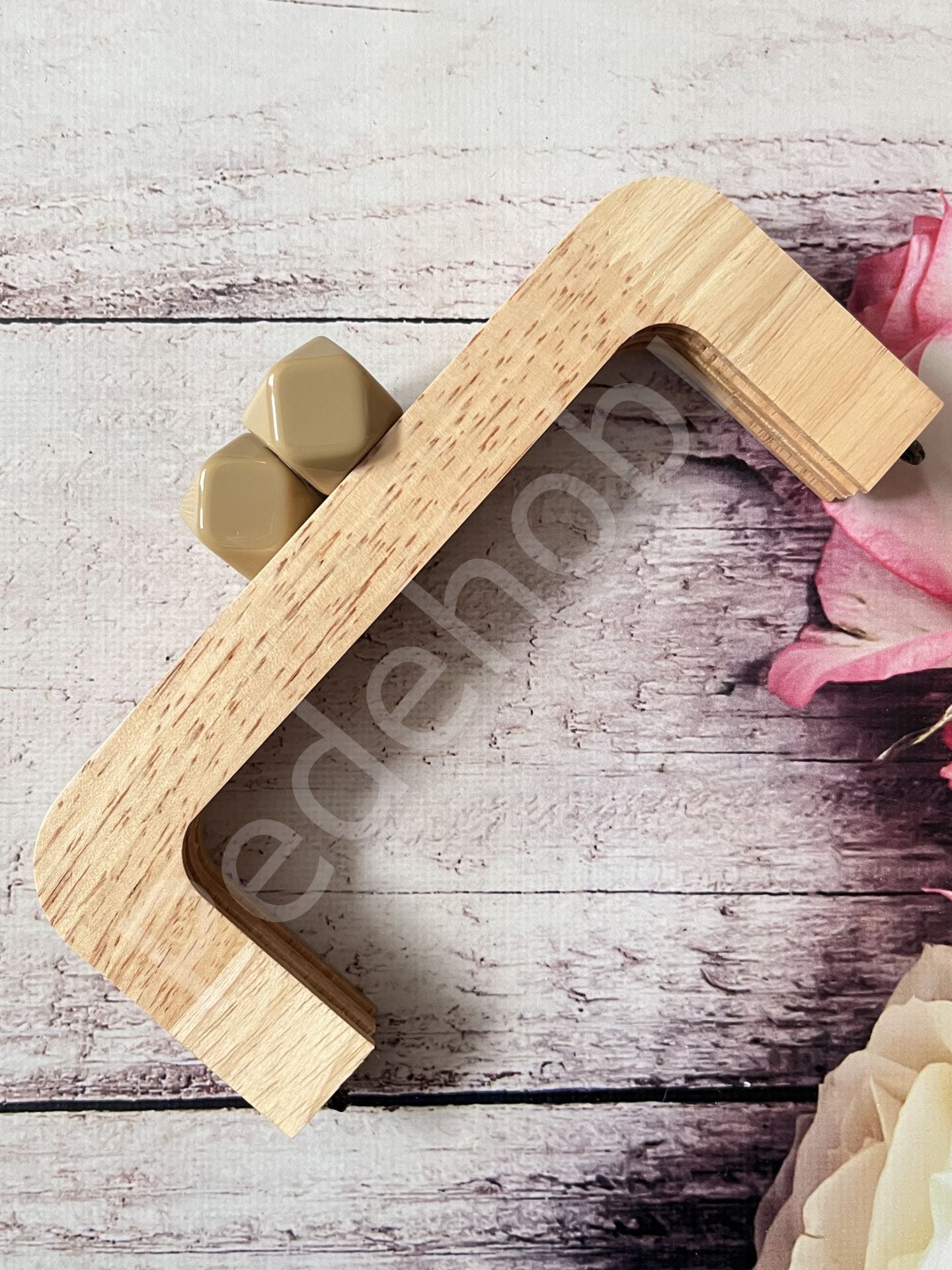 SİLİKON BONCUKLU MIKNATISLI AHŞAP BURS 20 CM M-20 bej
