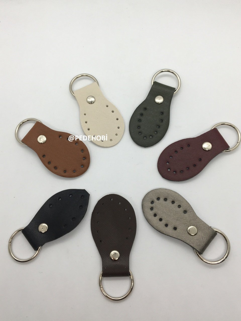 D HALKA SUNİ DERİLİ 1 ÇİFT