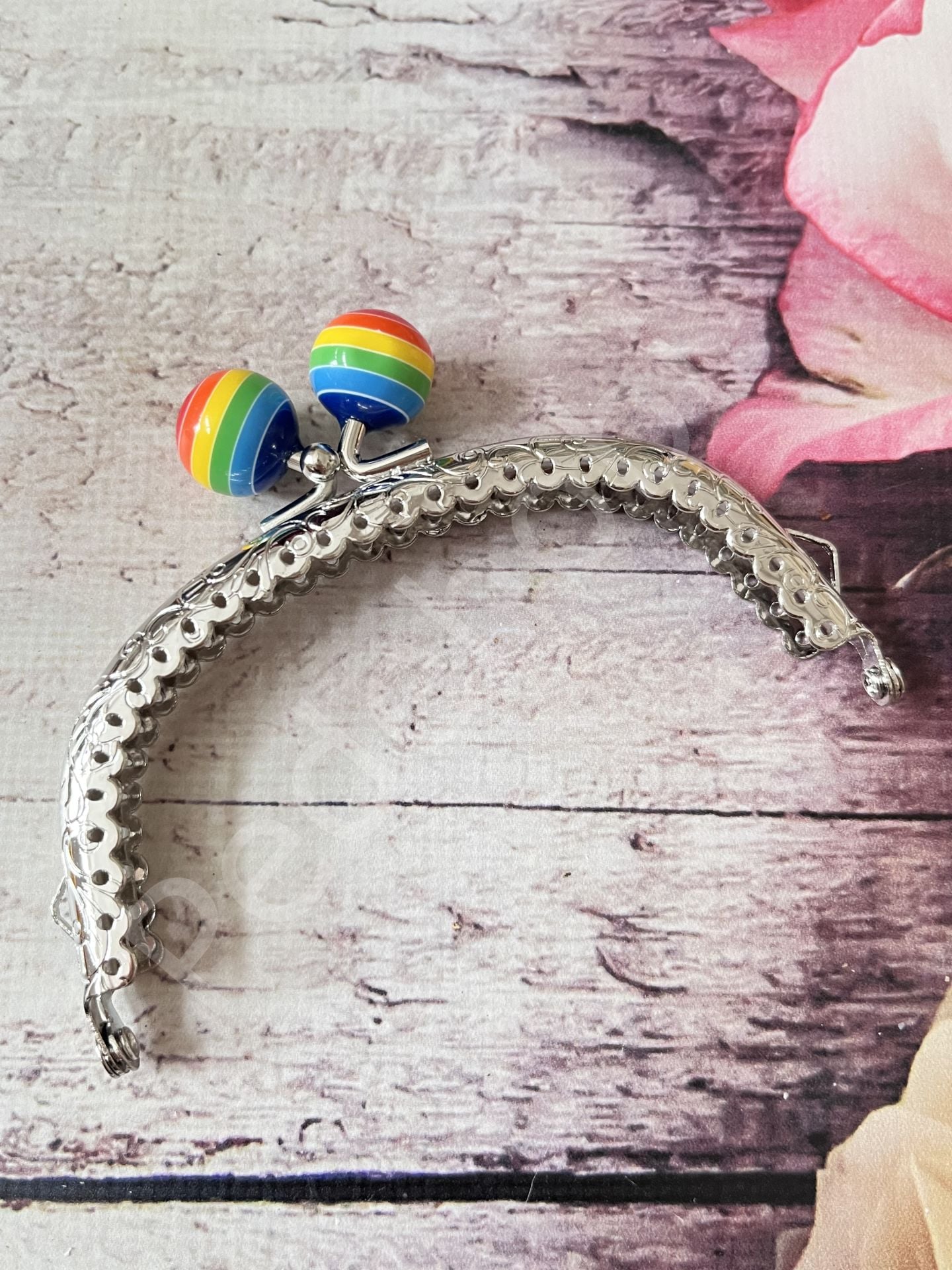 10 CM  ÇİZGİLİ TOKALI CÜZDAN KLİPS GÖKKUŞAĞI GÜMÜŞ