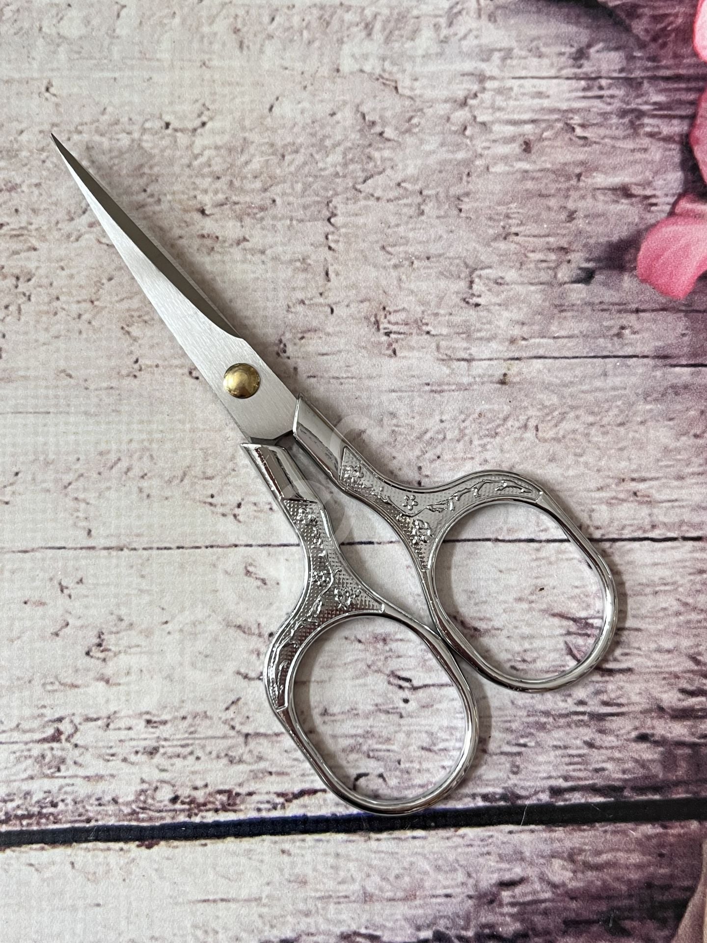 VİNTAGE MAKAS ÇİÇEKLİ KARE  12.5 cm GÜMÜŞ