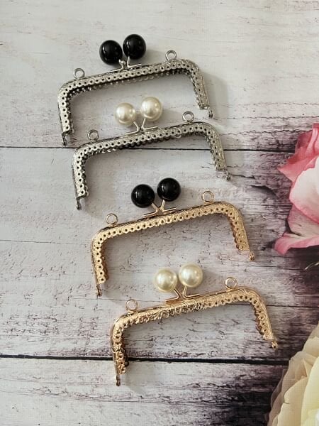 METAL İNCİLİ KARE CÜZDAN KLİPSİ  12.5 CM