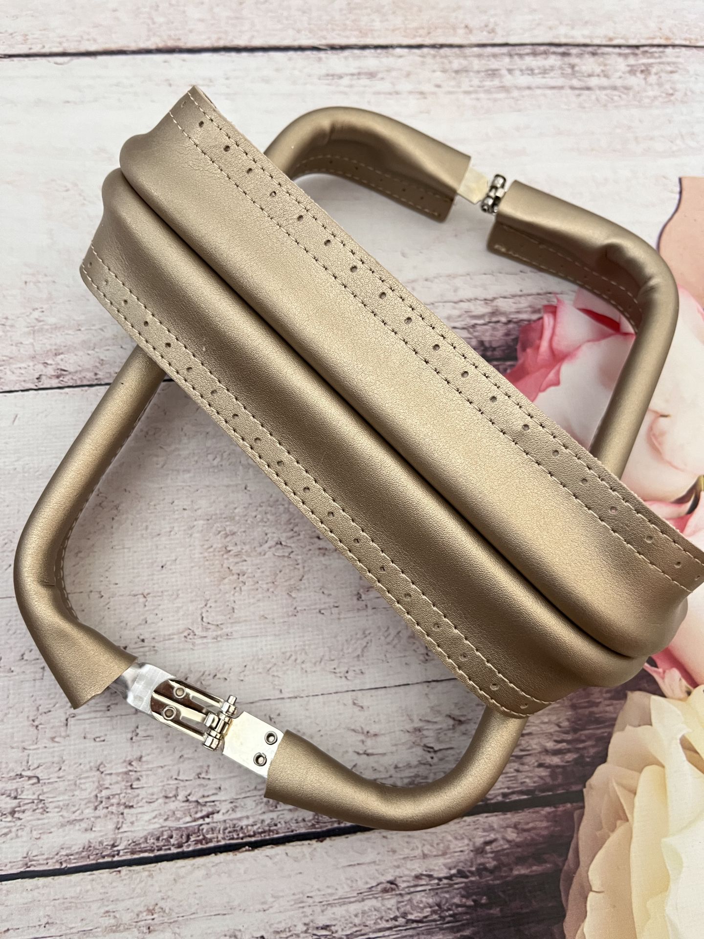 DERİLİ  BURS 25 CM Gold
