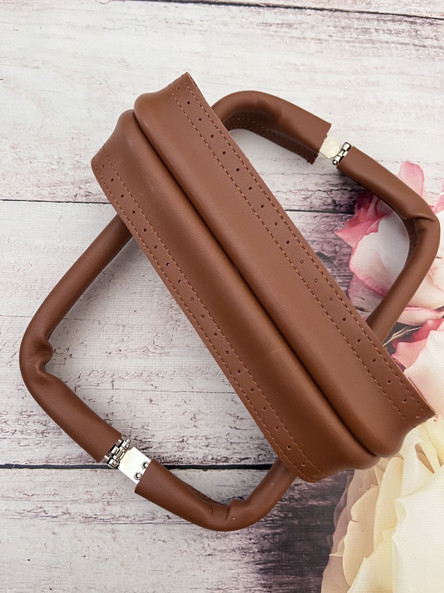 DERİLİ  BURS 25 CM Taba