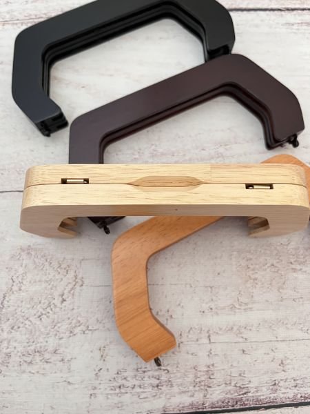 20 CM AHŞAP BURS KÖŞELİ