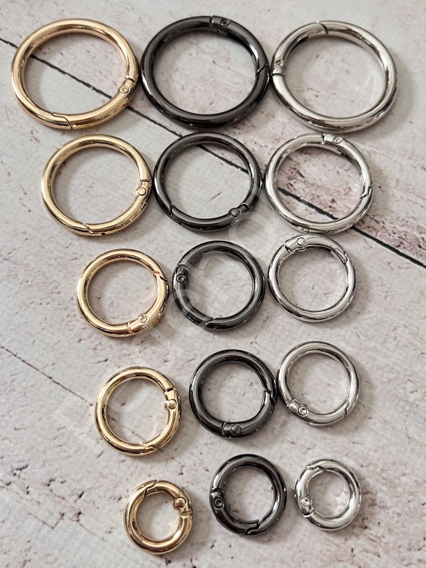 3 CM YAYLI HALKA 1 ÇİFT ( 2 ADET)