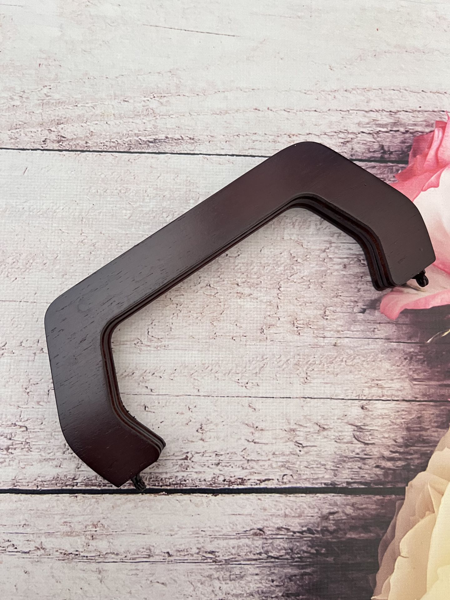 20 CM AHŞAP BURS KÖŞELİ kahve