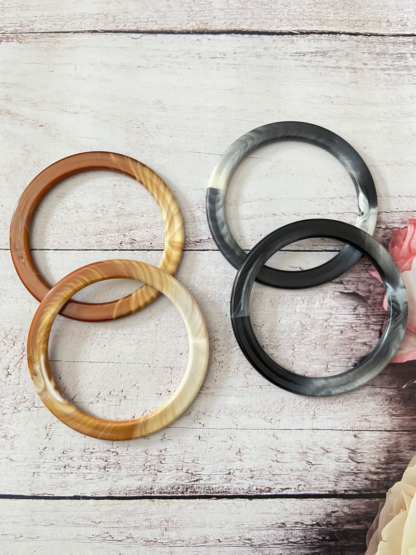 AKRİLİK ÇANTA SAPI YUVARLAK 12 CM