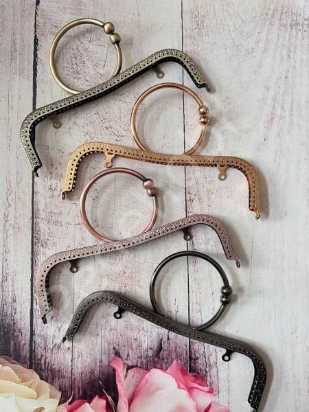 YUVARLAK KULPLU METAL ÇANTA KLİPSİ 22 CM