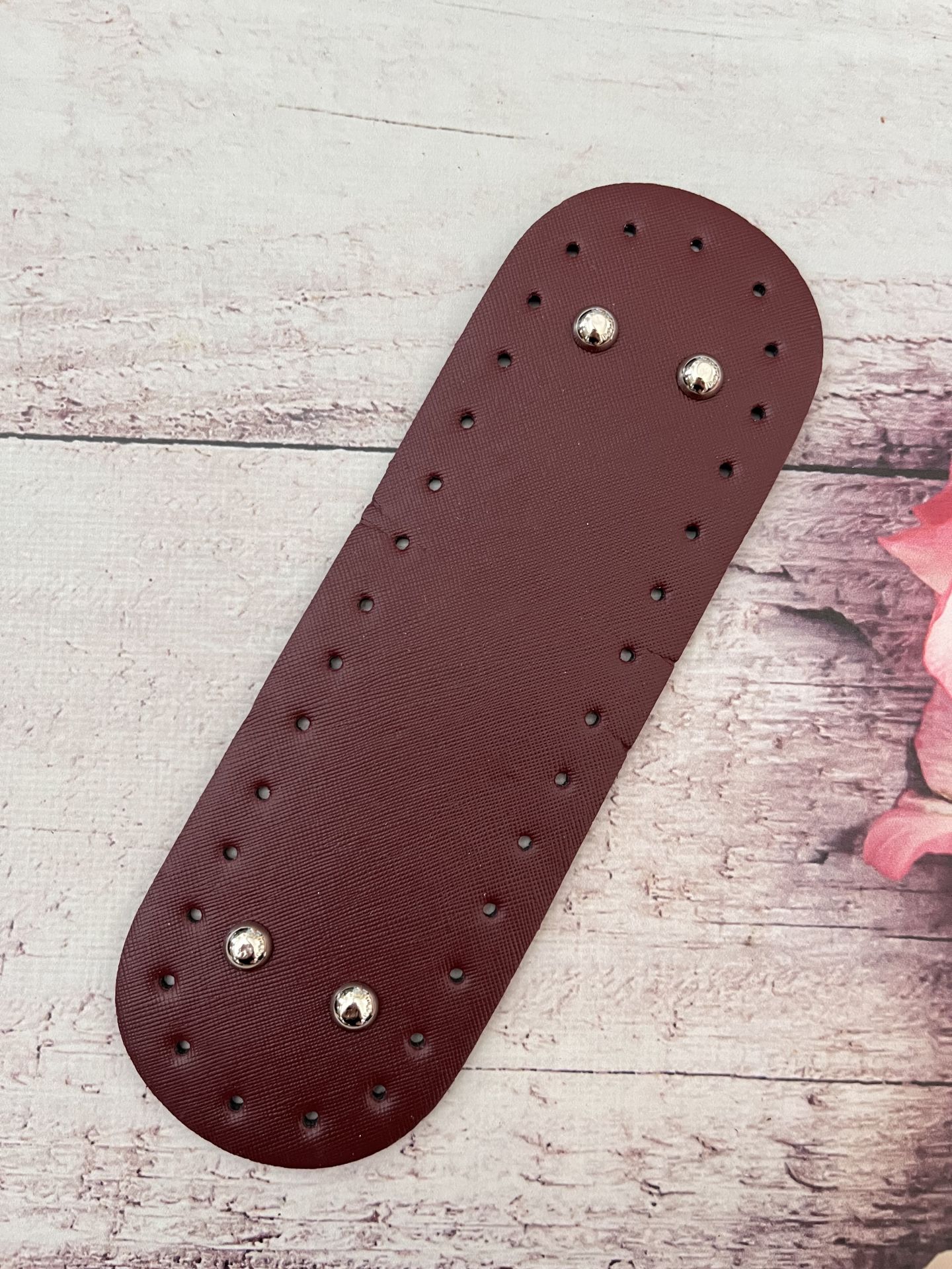 22 * 7 CM OVAL  ÇANTA TABANI RİVETLİ bordo