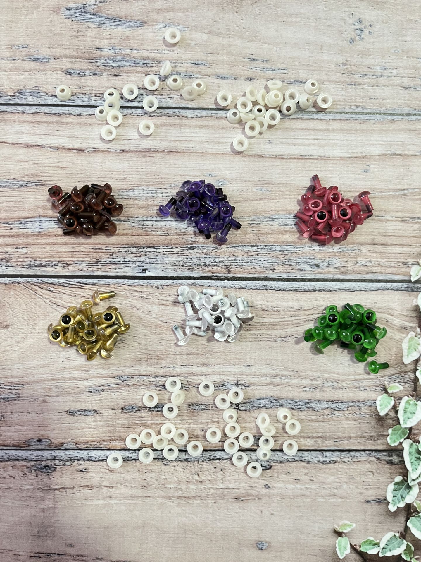 6 MM İTHAL RENKLİ GÜVENLİ 1 ÇİFT GÖZ