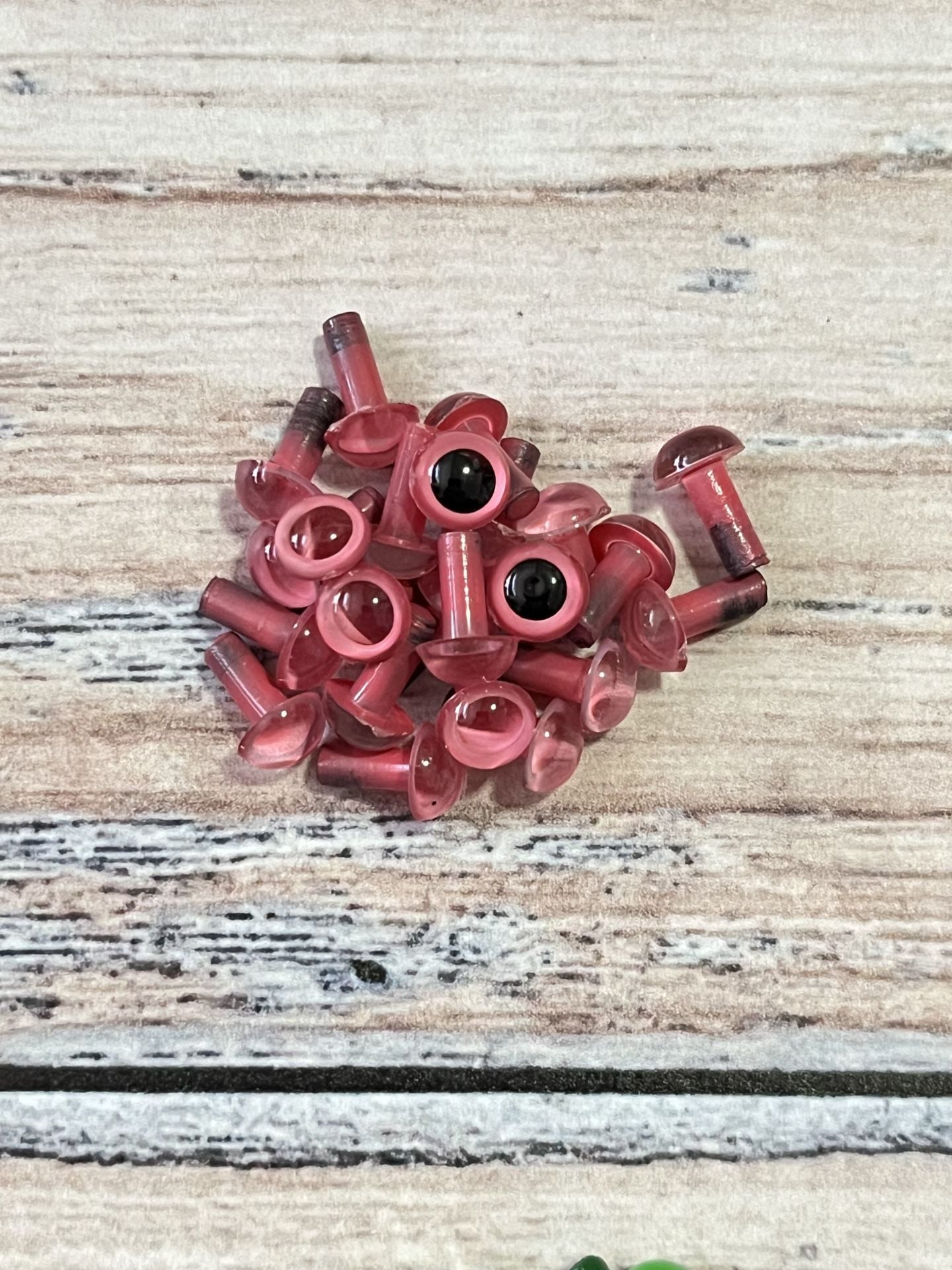 6 MM İTHAL RENKLİ GÜVENLİ 1 ÇİFT GÖZ pembe