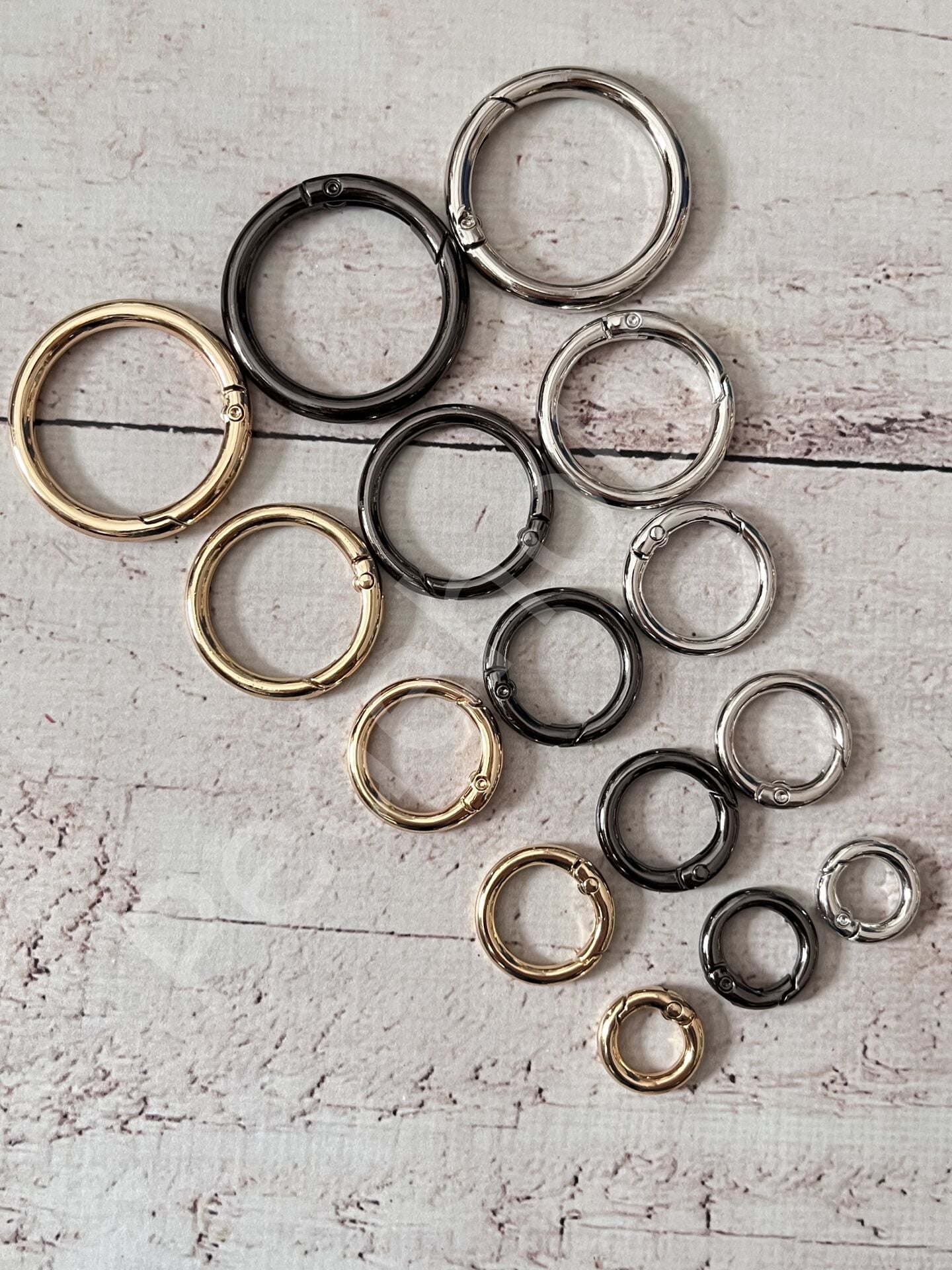 2.50 CM YAYLI HALKA 1 ÇİFT (2ADET)