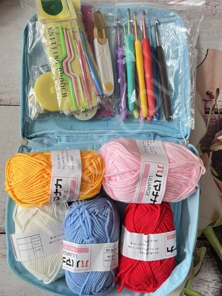 ÇANTALI ÖRGÜ SETİ YEŞİL