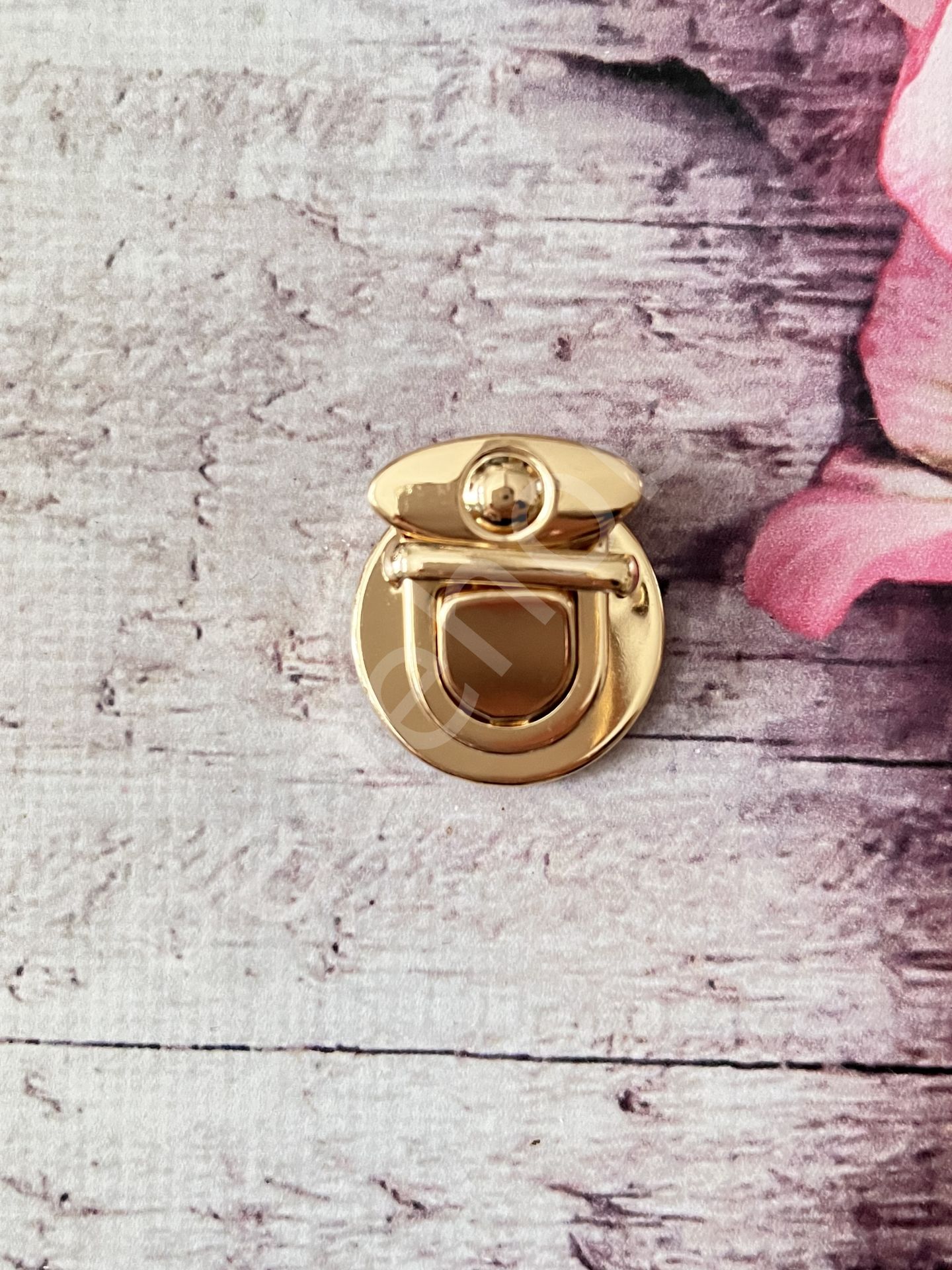 METAL ÇANTA KİLİT 3*3 CM OVAL KÜÇÜK BOY GOLD