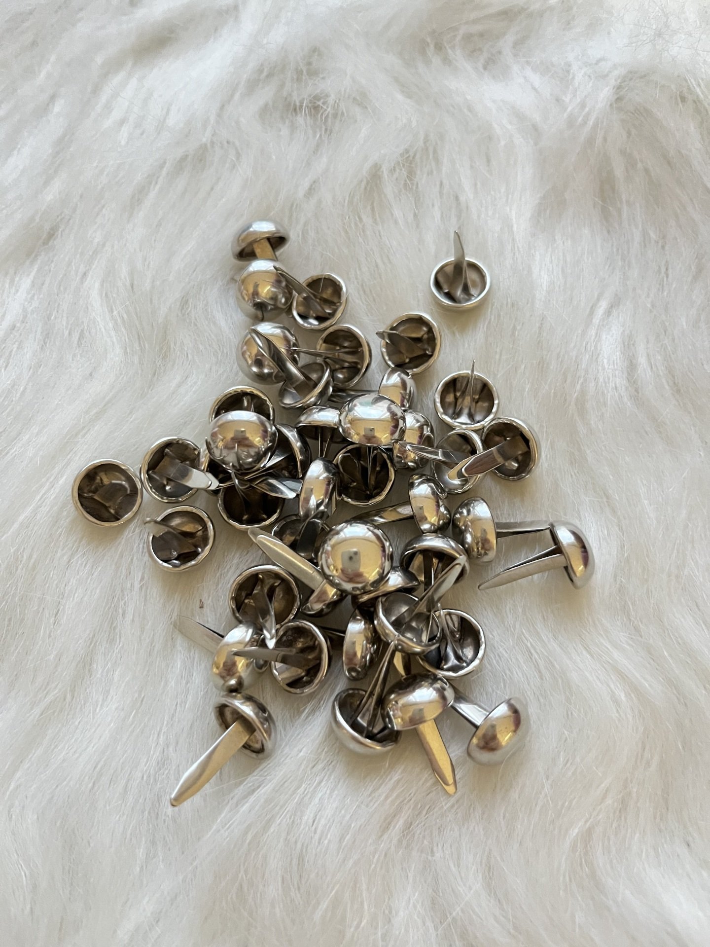 RİVET KABARA  KÜÇÜK 1.0 CM