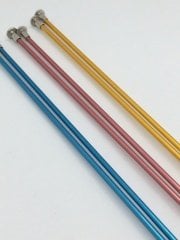 3,5 MM YABALI RENKLİ 35 CM  ŞİŞ