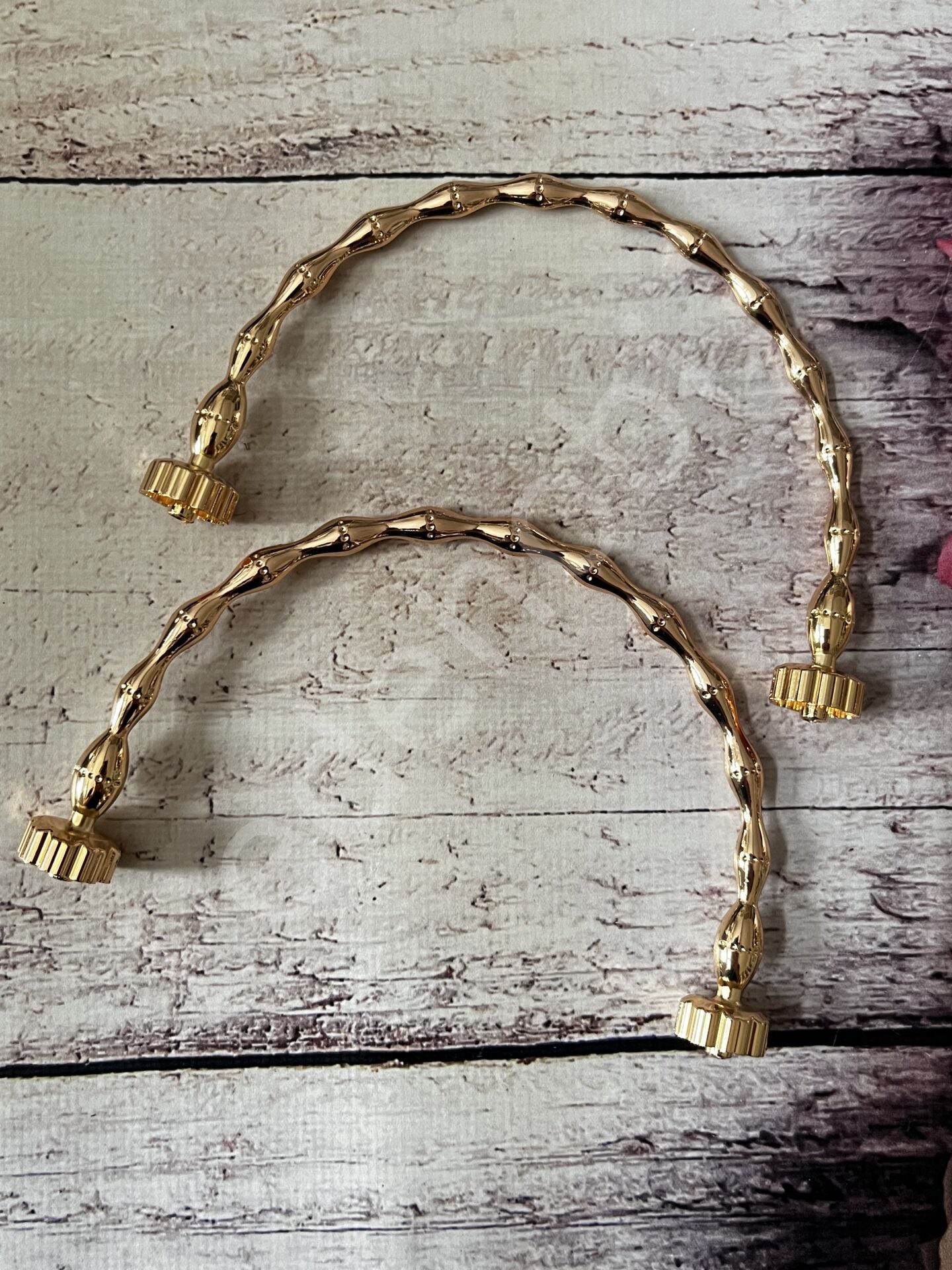 METAL ÇANTA KULBU VİDALI NO:1 Gold