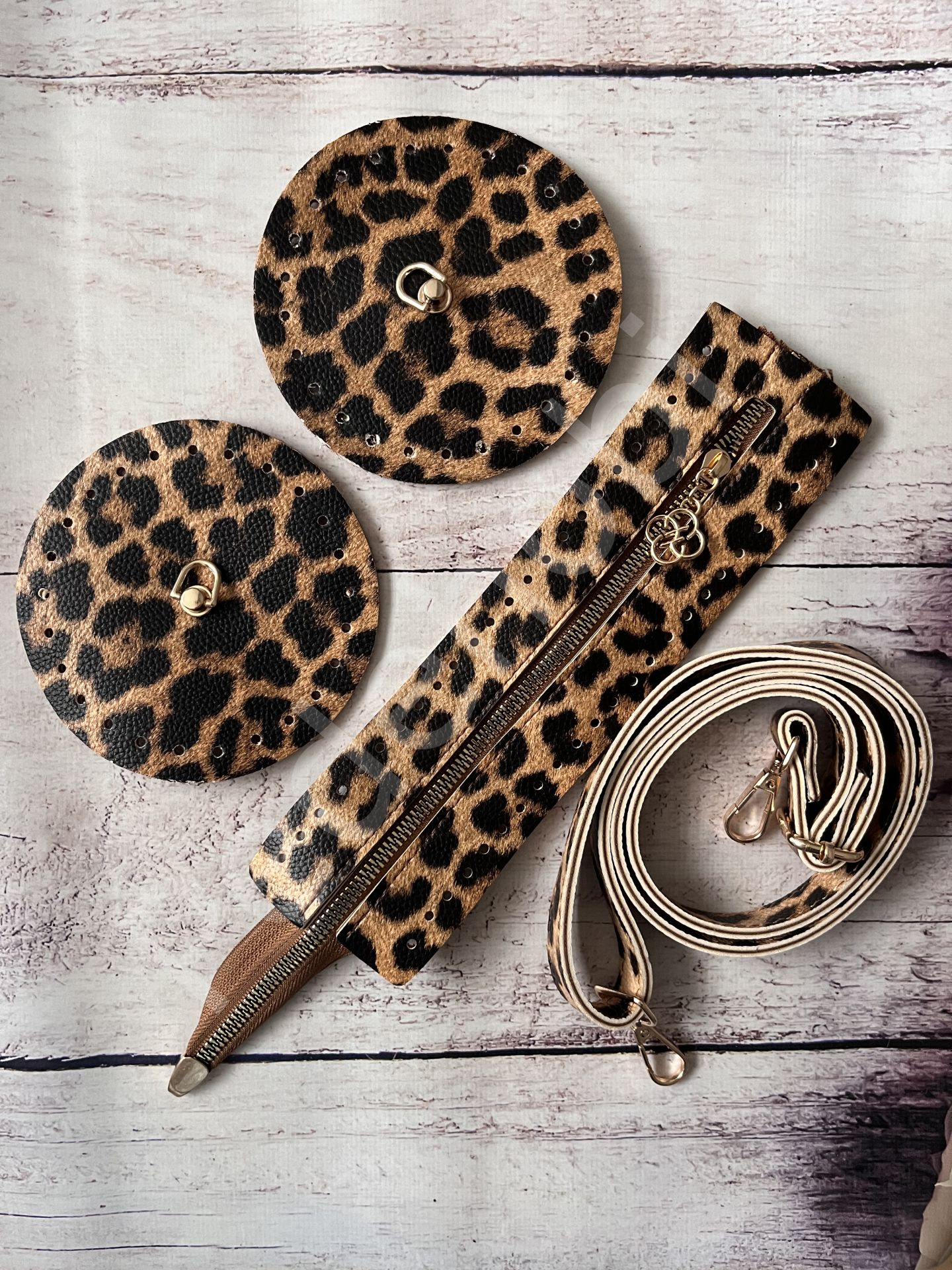 DAVUL ÇANTA KİTİ LEOPAR