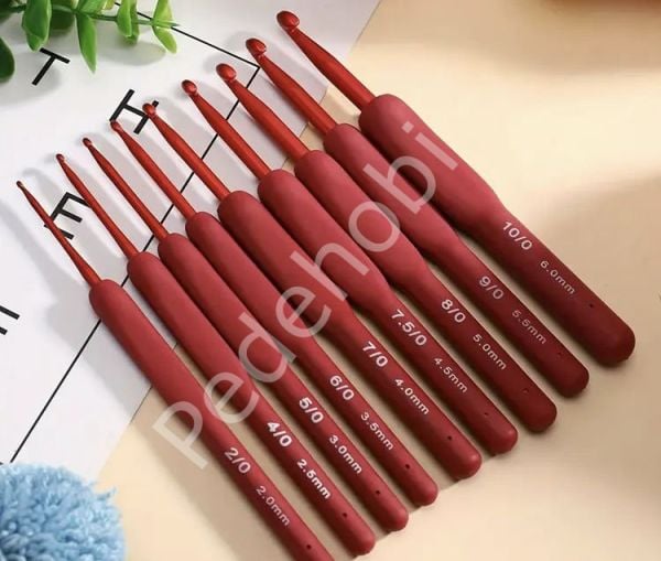 KIRMIZI SİLİKON SAPLI TIĞ  2.5 MM