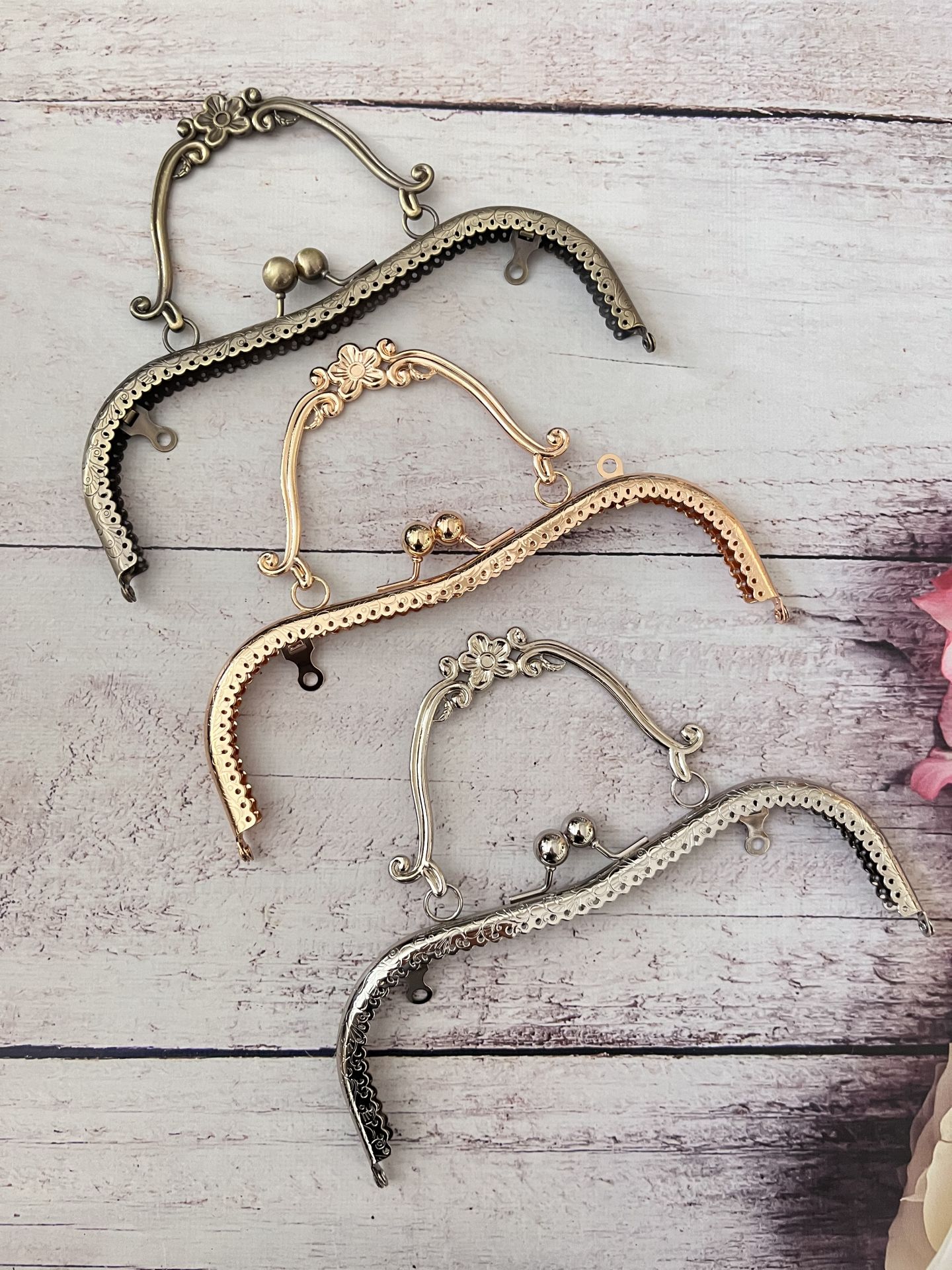 20 CM METAL ÇANTA KULPU   MODEL M-30