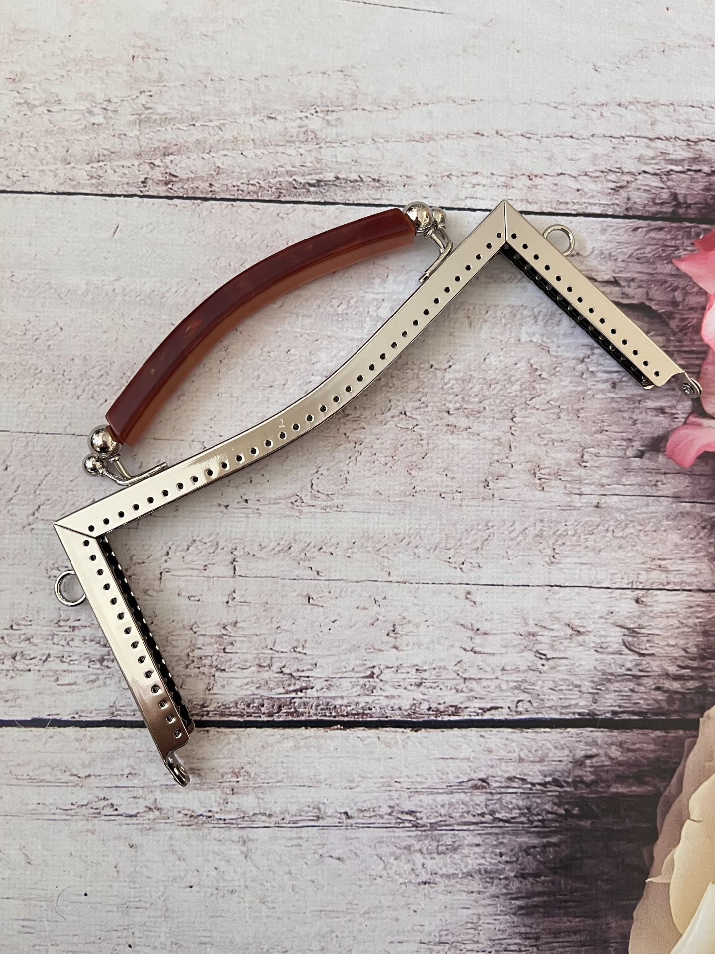 21 CM METAL ÇANTA KULPU   MODEL M-20 Gümüş