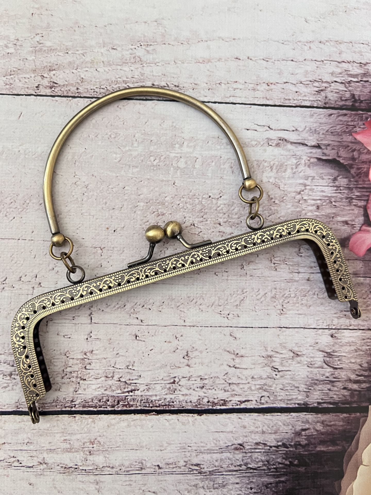 18 CM METAL ÇANTA KULPU   MODEL M-16 Antik