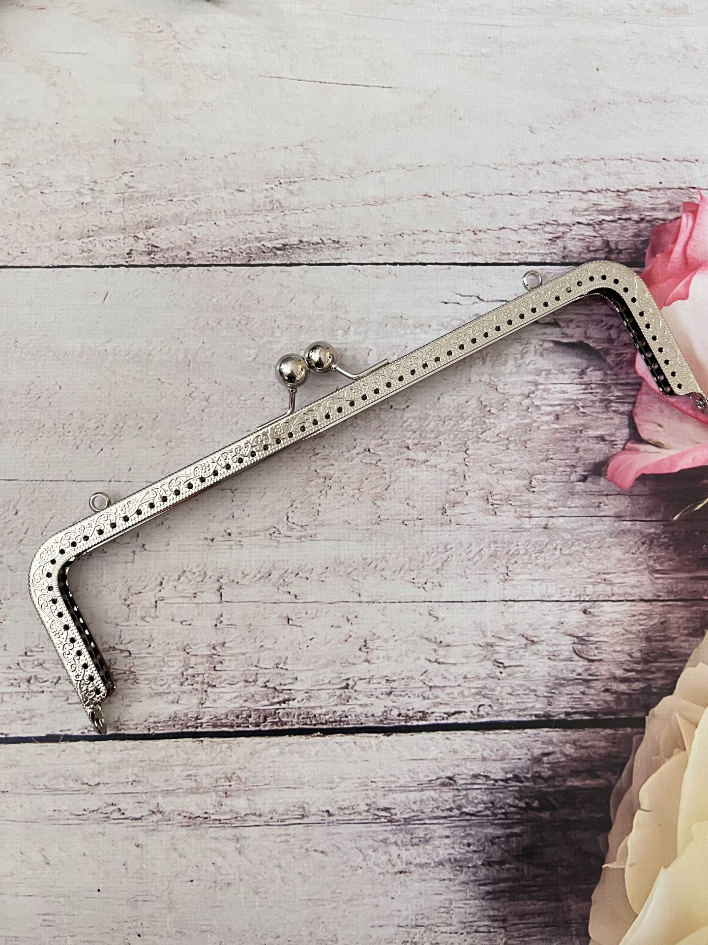 25 CM METAL ÇANTA KULPU   MODEL M-31 Gümüş