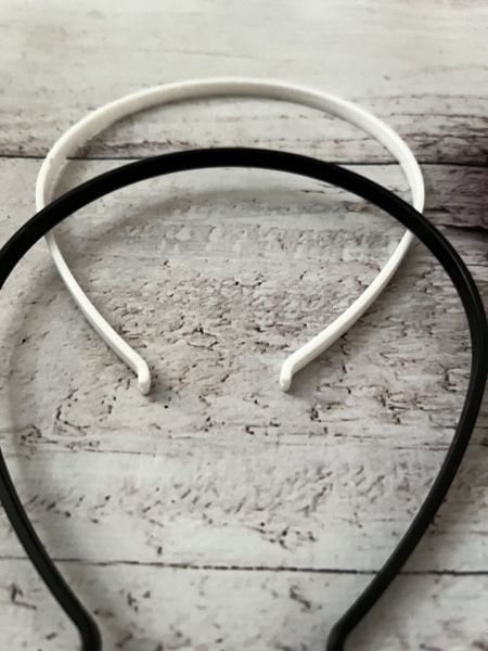 6 MM PLASTİK TAÇLAR