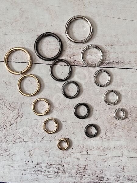 2.00 CM YAYLI HALKA 1 ÇİFT ( 2 ADET )